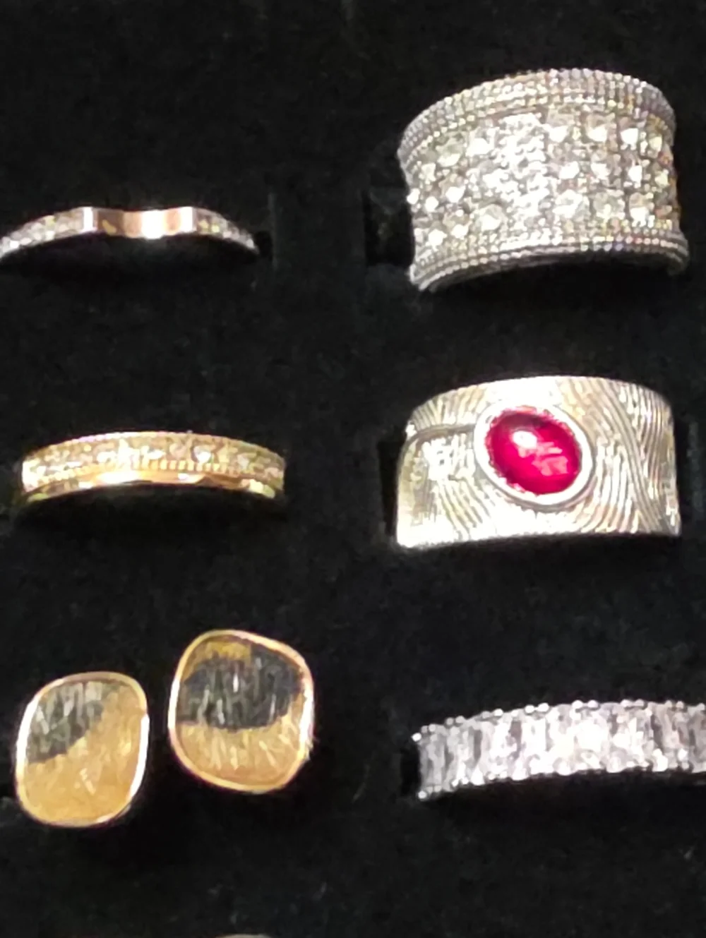 RESELLERS! LOT OF 50 HIGH QUALITY FASHION RINGS ALL IN EXCELLENT CONDITION - Picture 11 of 15